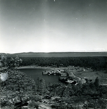 Norrfällsviken.
Ångermanland, Nordingrå tingslag och socken, Norrfällsviken. (Dialektalt kallat Norrfällesviken)