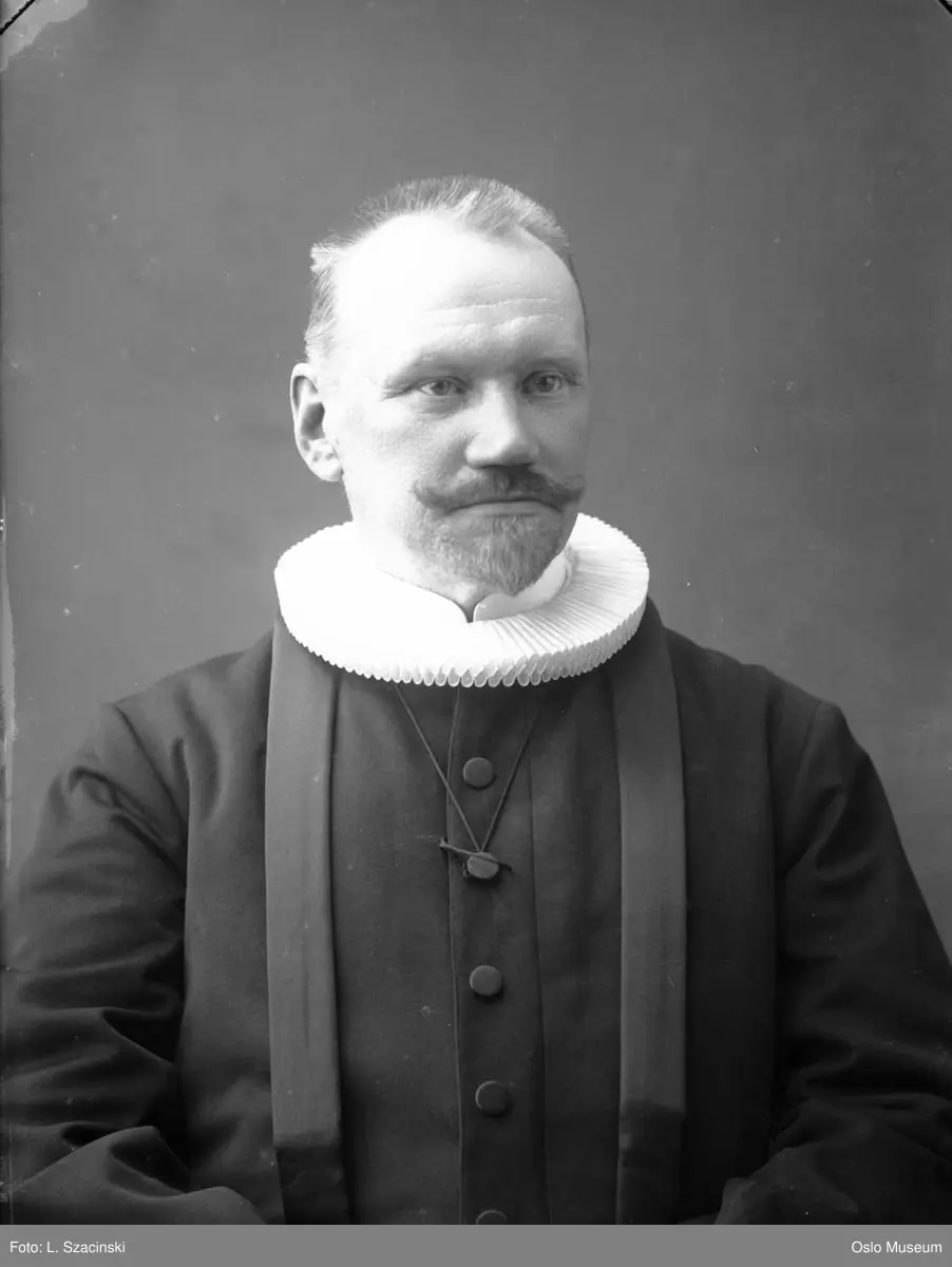 portrett, mann, prest, prestekjole, brystbilde