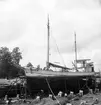 M/S Don Carlos från Säffle i dockan för reparation, vy mot babords sida, aug 1954.