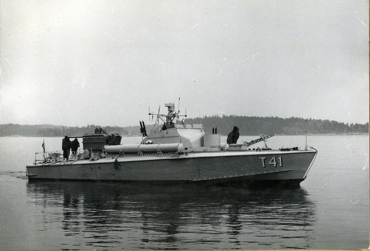 T 41 (1952)