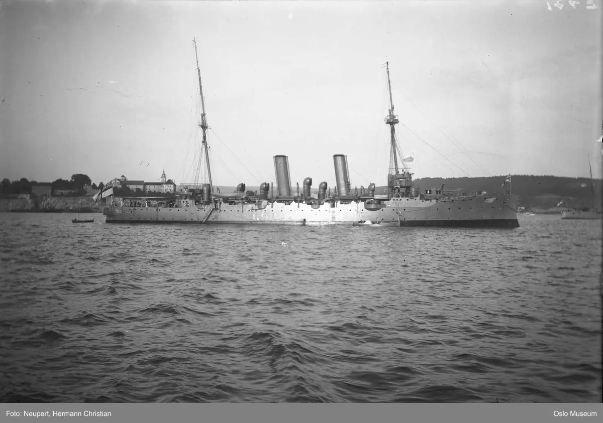 britisk flåtebesøk, marinefartøy, krysser Talbot, Akershus festning