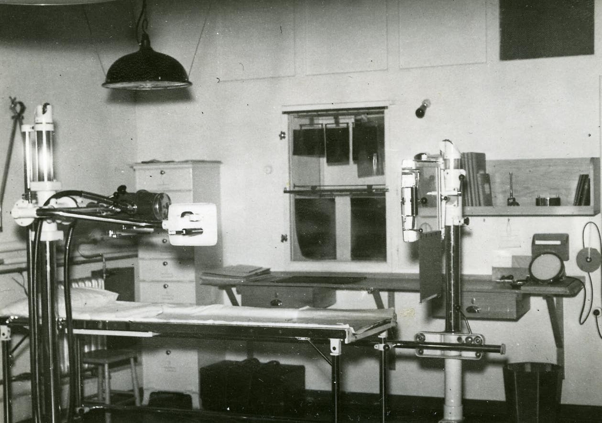 Röntgenavdelningen ombord på kryssaren Tre Kronor 1944.
