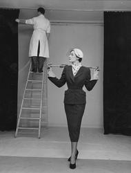 Mannekäng, troligen Ulla-Britt Enzell senare gift Gregemak (