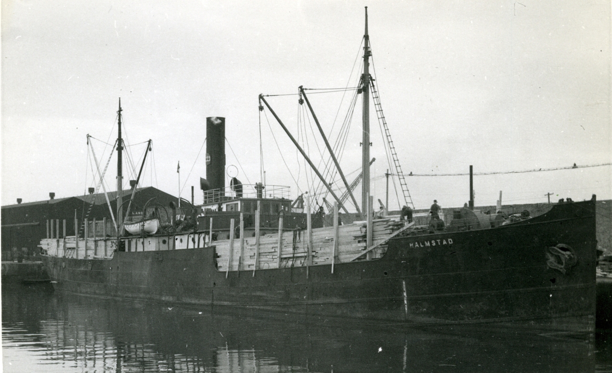 Ägare:/1933-52/: Rederi AB Halmstad. Hemort: Halmstad.