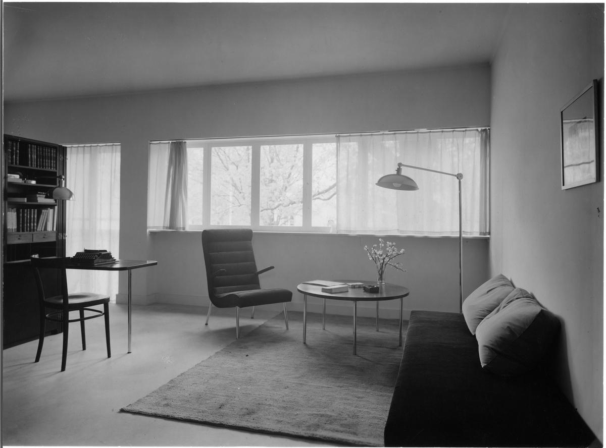 Stockholmsutställningen 1930
Hall 36, hyreslägenheter: lägenhet 15, vardagsrum.