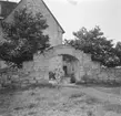 Mur med portal
Vamlingbo kyrka, Gotland
Exteriör

Svensk arkitektur: kyrkor, herrgårdar med mera fotograferade av Arkitekturminnesföreningen 1908-23.