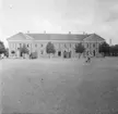 Kungsbacka, Halland
Exteriör

Svensk arkitektur: kyrkor, herrgårdar med mera fotograferade av Arkitekturminnesföreningen 1908-23.