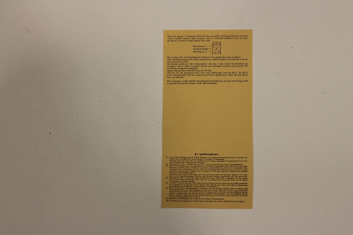 Tippekupong hvor man måtte fylle ut i tre eksemplarer. Engelske kamper. Kampdag 13. mars 1948.
BAksiden: regler