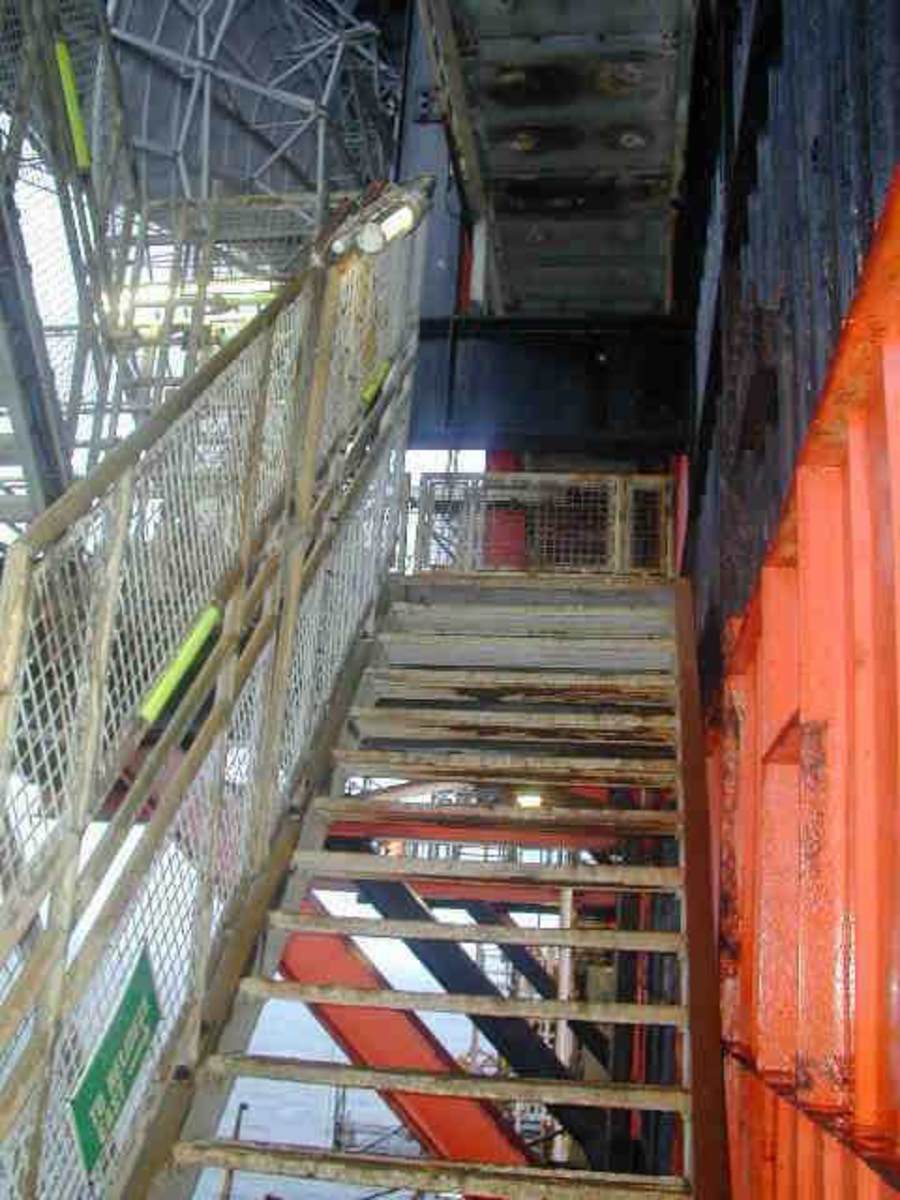 229-East stair - general 2 