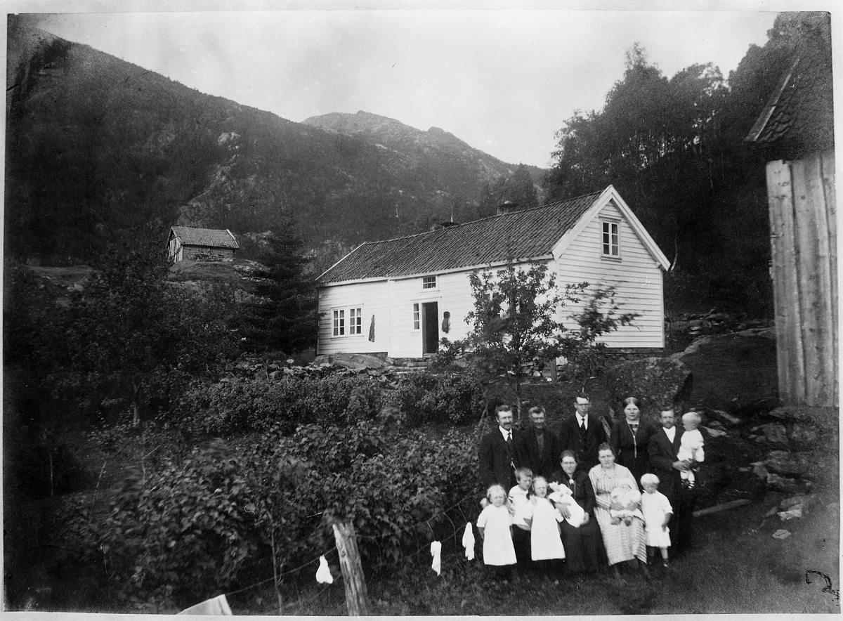Tun, bærhage, 14 personar