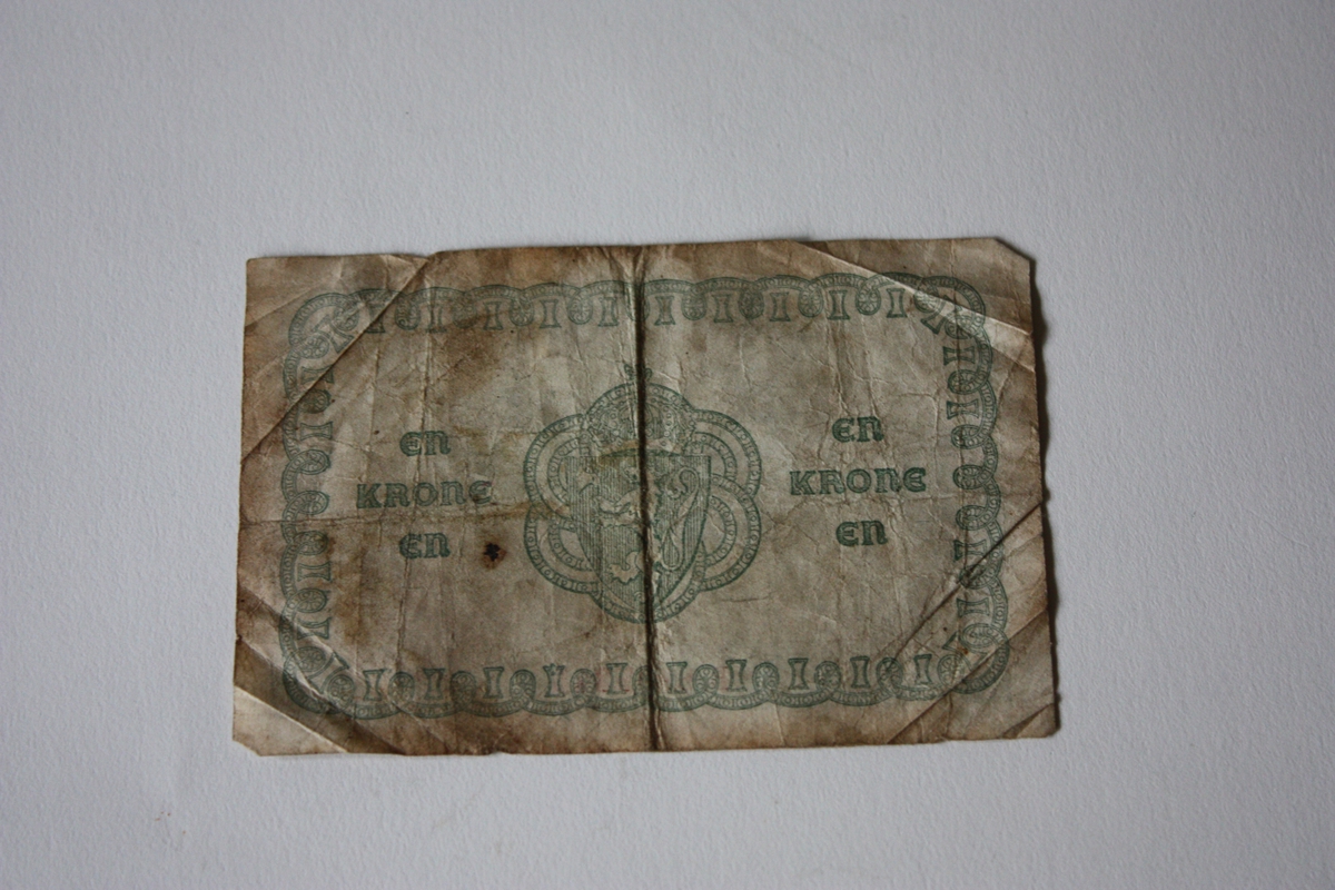 Advers: tekst (sjå innskriftsrubrikk). Revers: Riksvåpenet