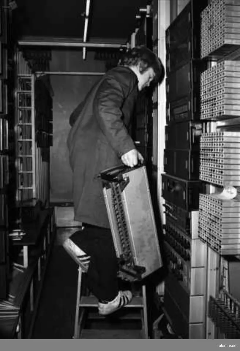 Telex. Gamle demonteres