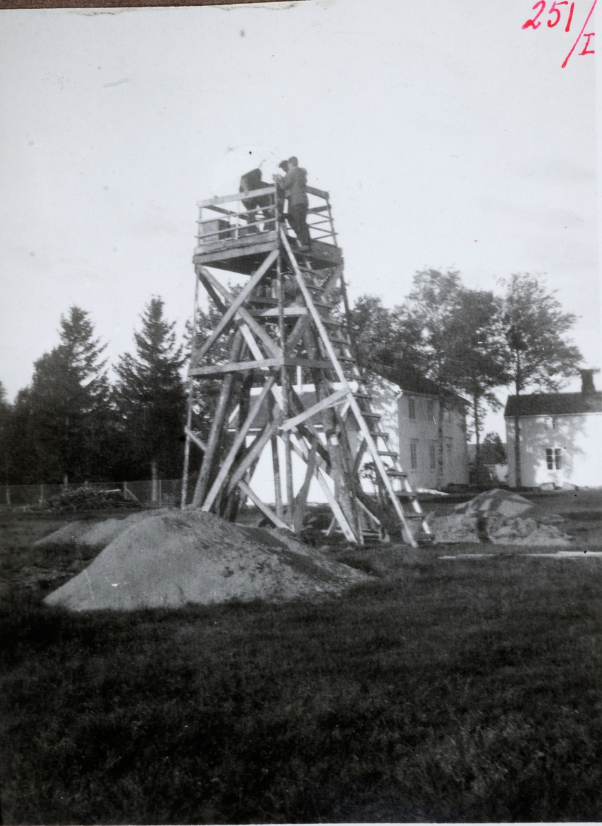 GEODESI. Basismåling: basismåling, S. basispunkt, Værnes