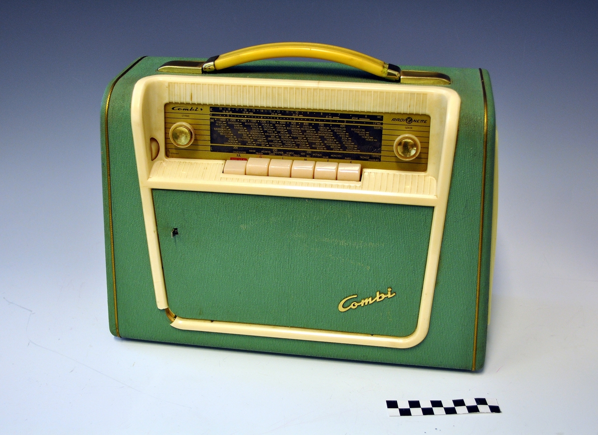 Radionette Combi Star med tilhørende originalt trekk.