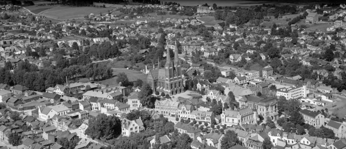 Ulike Widerø flyfoto Skien kommune, Sentrum  