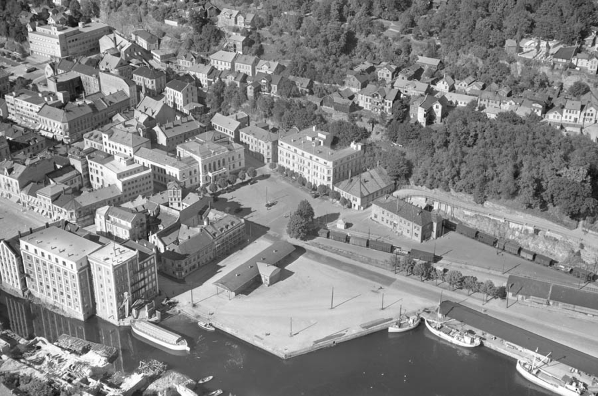 Ulike Widerø flyfoto Skien kommune, Sentrum  