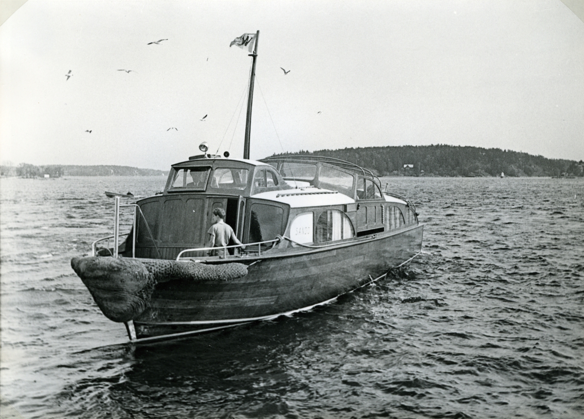 Fotodatum 18/5 1953.