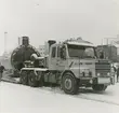 Den nya ångpannan lyftes ombord i S/S Mariefred vid Norr Hammarbyhamnen den 11 mars år 1983.