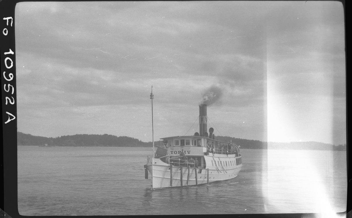 Skärgårdsångaren TOR IV vid Vaxholm.