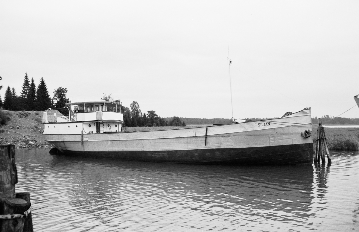 Ägare:/1970-80/: ett partrederi, Huvudredare: Å.M. Hägg. Hemort: Borgå.