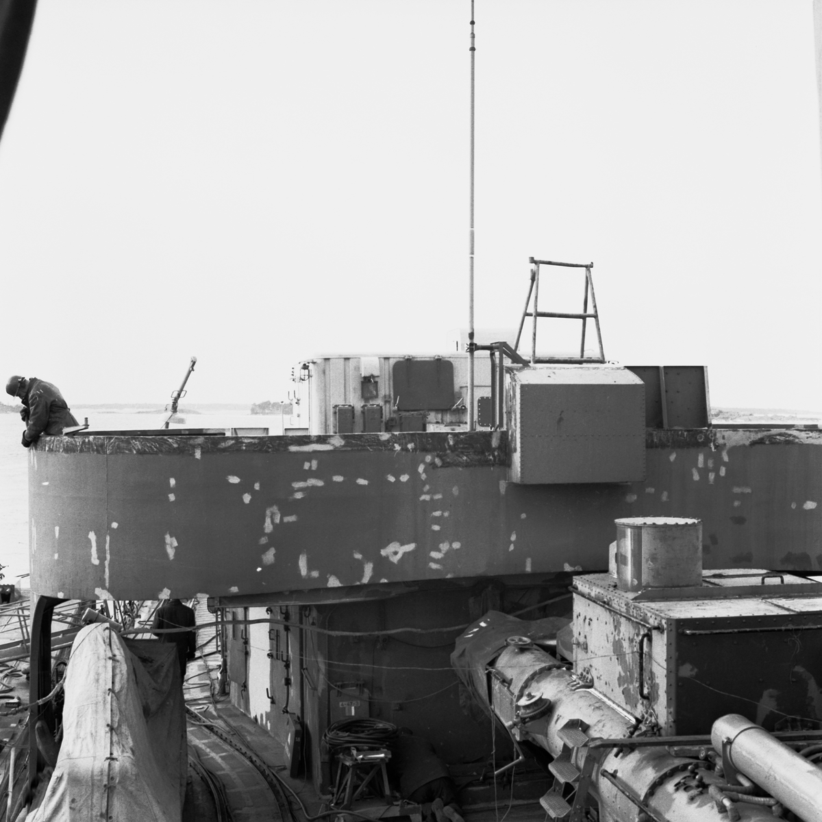 V24581
