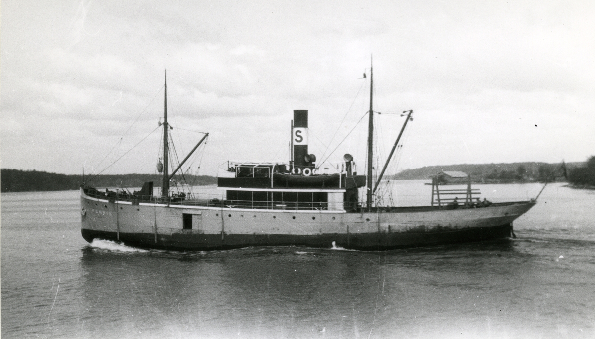 Ägare:/1918-40/: Stockholms Rederi AB Svea. Hemort: Stockholm.