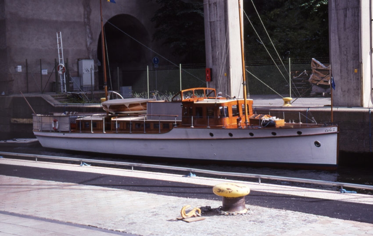 [Text diaram:] STH:HAMMARBYSLUSSEN "CARLA III" 2005:08: