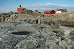 'Personal från Göteborgs Naturhistoriska Museum på plats för att ta :: bilder till boken om Pater Noster skärets biologi och geologi, inför invigningen'