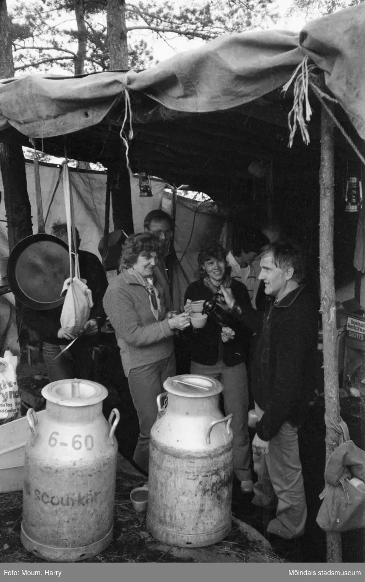 Annestorpsdalens scoutkårs läger vid Djursjön i Lindome, år 1983.

För mer information om bilden se under tilläggsinformation.