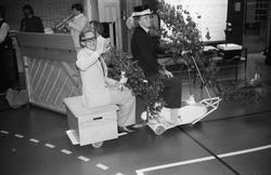 Skolavslutning på Ekenskolan i Kållered, år 1983. "Rektor Hi