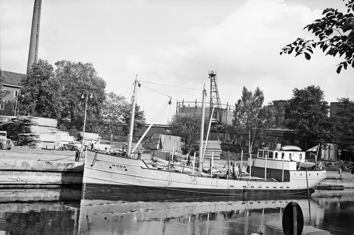 Ägare:/1962-67/: ett partrederi, Huvudredare: Georg J. Engblom. Hemort: Nagu.