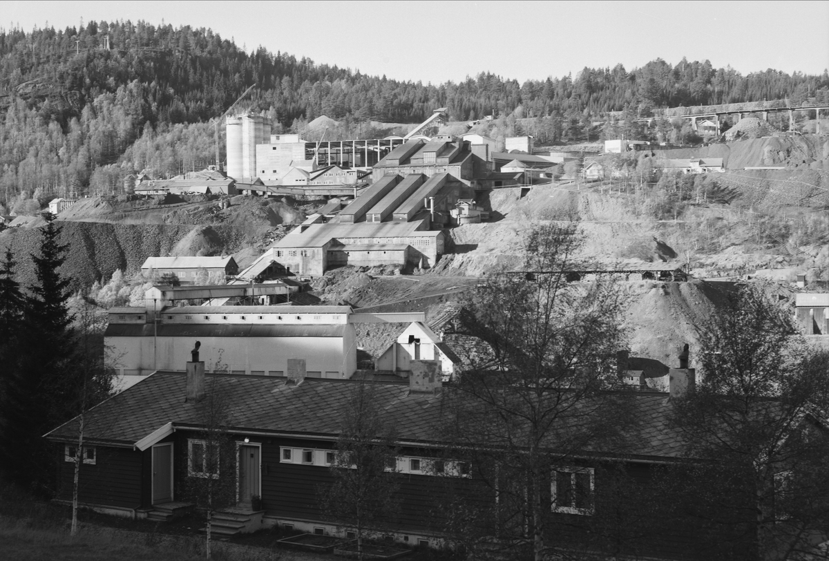 Separasjonsverket, kissiloer og det nye flotasjons- og knuserianlegget.