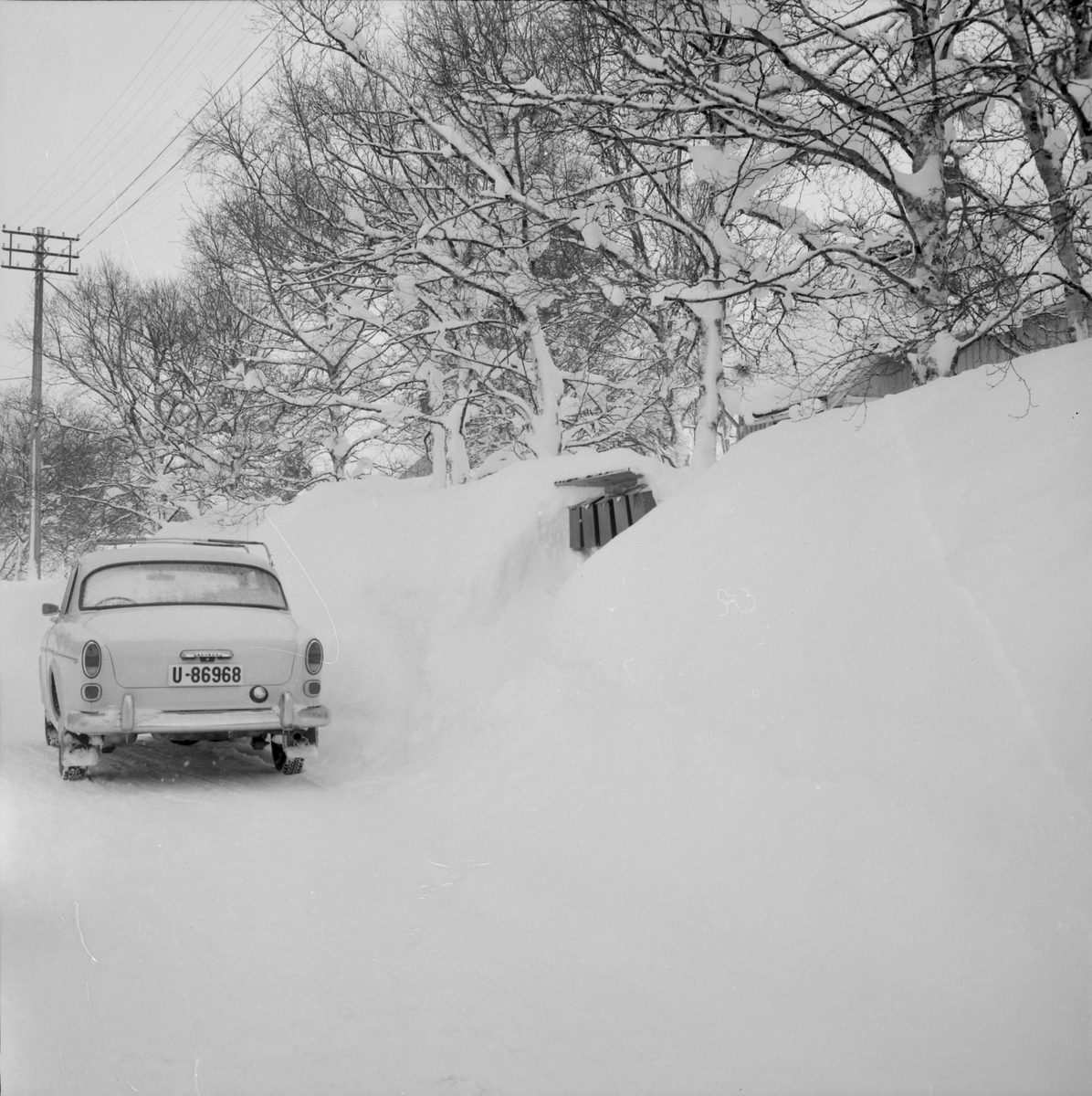 Mye snø på Løkken Verk.