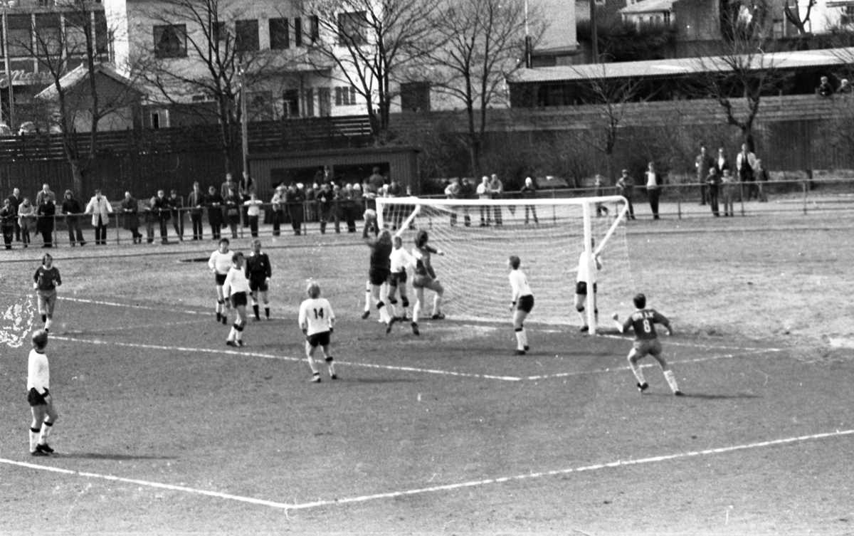 Sport - Fotball. Vard - Rosenborg.