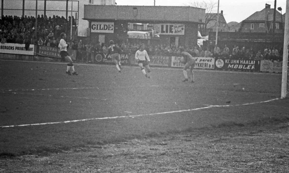 Sport - Fotball. Vard - Rosenborg.