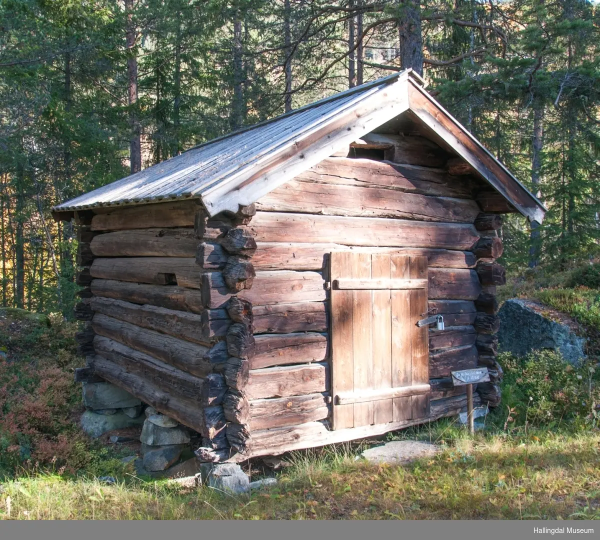 Løe fra Nedrejorde i Hovet