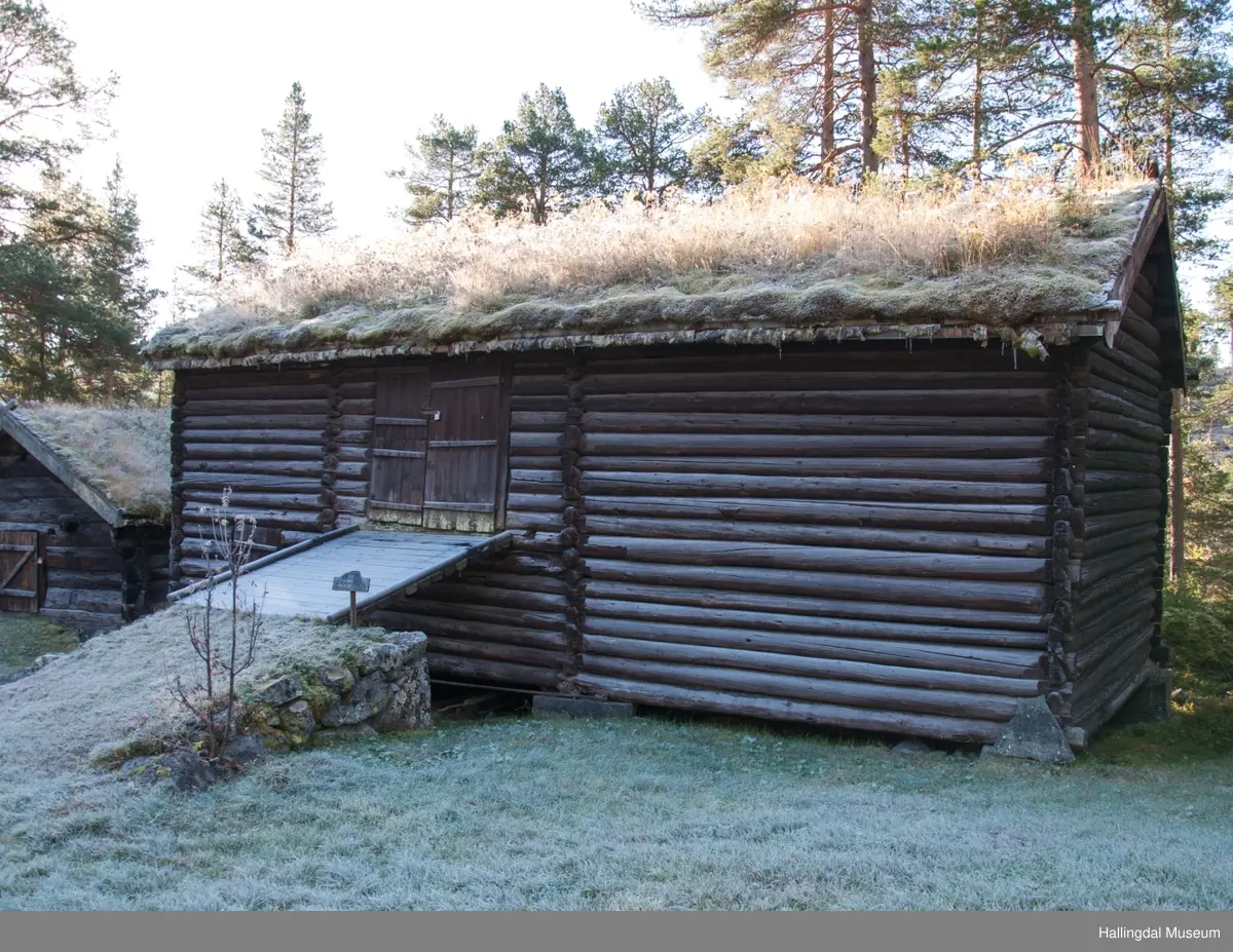 Låve fra søre Trøgaton i Kvisla