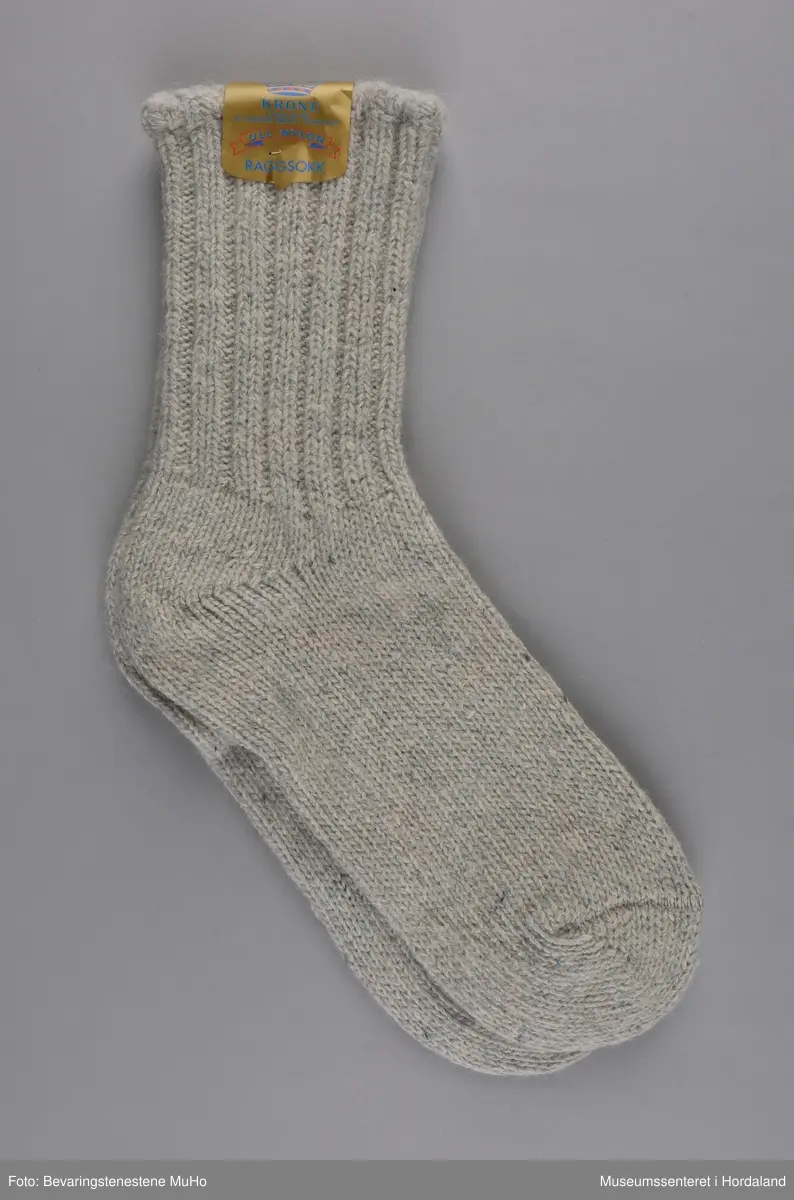 Eit par grå Krone raggsokkar i ull og nylon. Str. 10 1/2-12 (43-45). Vaskast på 40 grader.