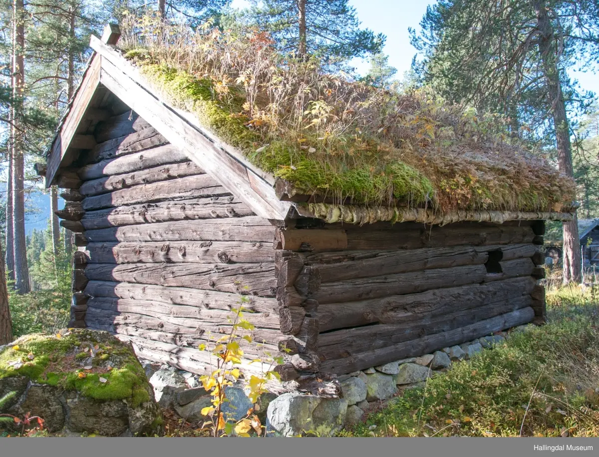 Smie fra nørdre Sletto i Hovet