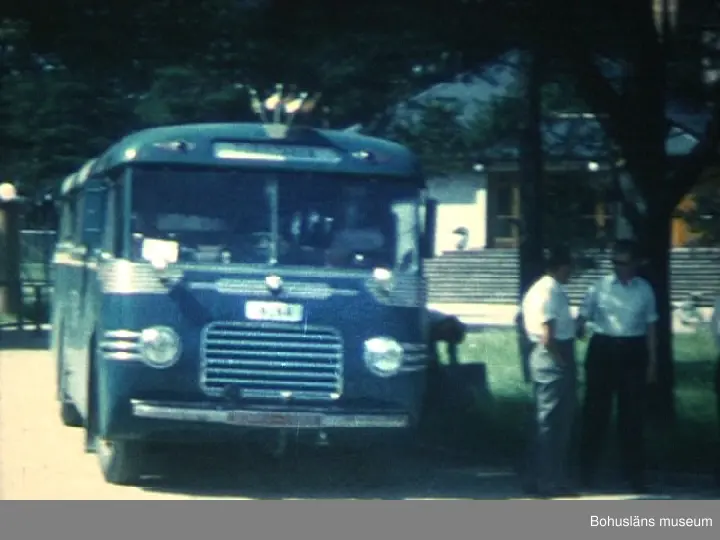 Uddevalla drätselkammares studieresa 1953.
Karlstad stadsträgård.
Mottagning i Örebro.
Höghus i östra stadsdelen av Örebro.
Bebyggelse i Gävle.
Folkets park i Gävle.
Furuvik.
Sigtuna stiftelsen och ruinerna.
Bebyggelse i Södertälje.
Lekplats i Norrköping.
Radhus i Norrköping.
Bebyggelse i Linköping.
Timmerbäcksbaden i Linköping.
Bebyggelse i Nässjö.
Badhus i Nössjö.
Lövhults Friluftsgård.
Kafferast i Falköping.