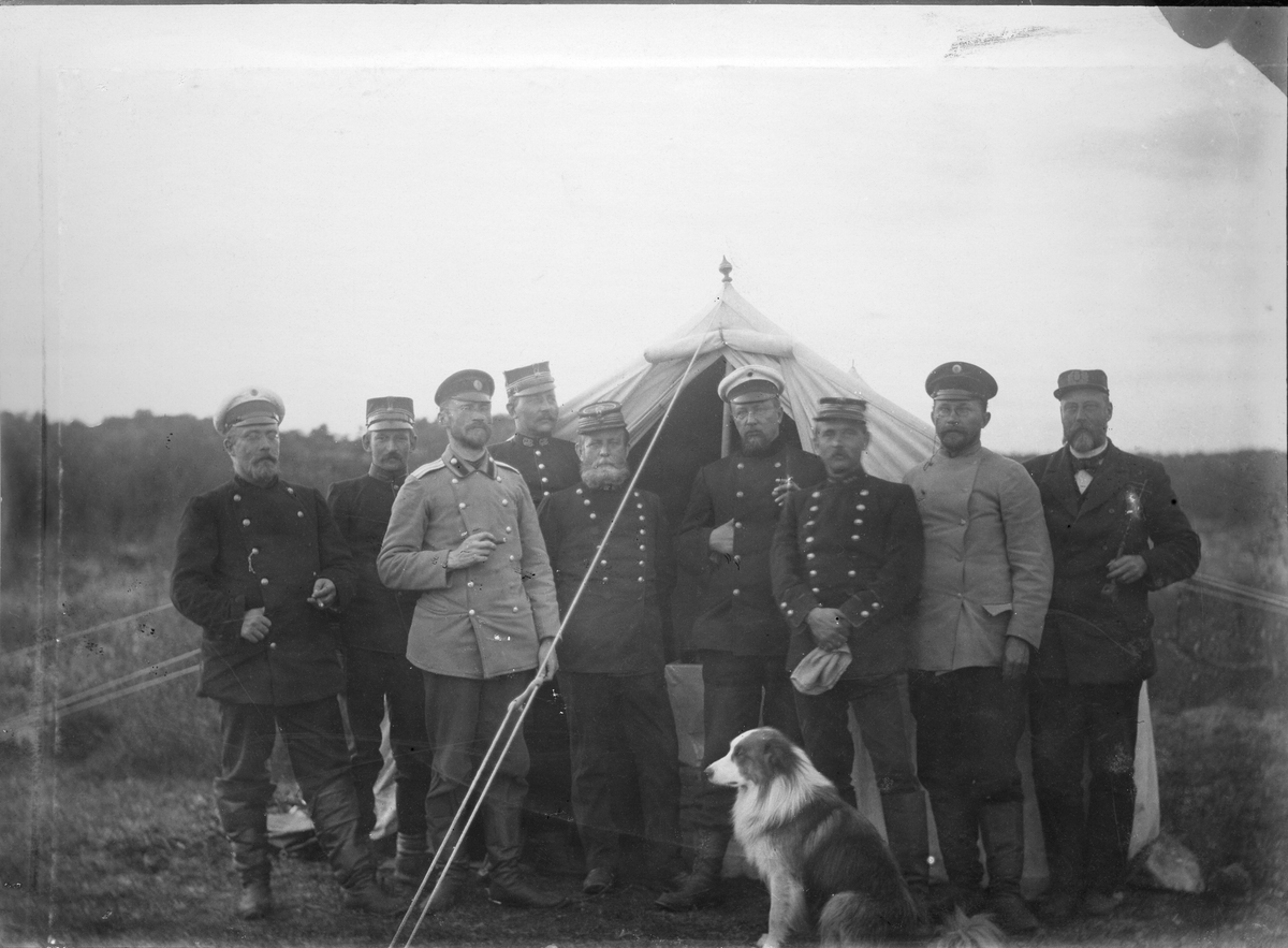 GRENSERYDNINGEN, 1896-97: Kommissærerne (ved Seida Javre).
