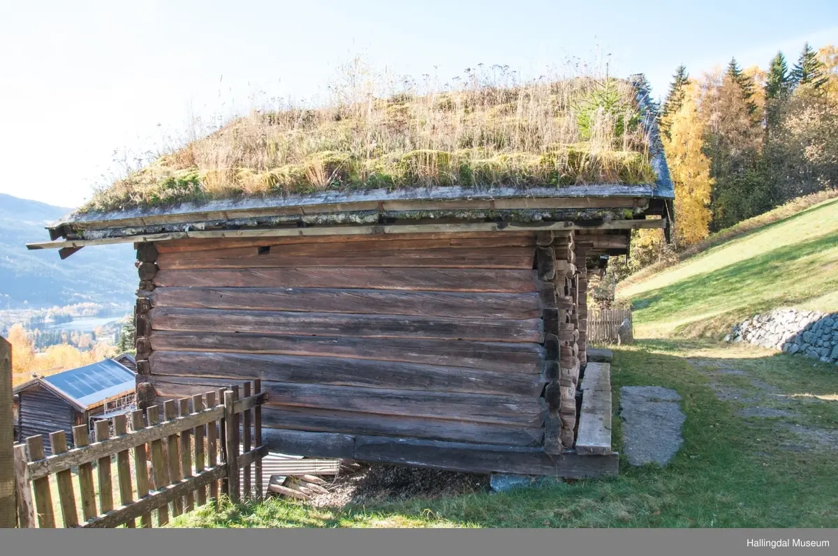 Stolphus fra Sundremyren på Ål Bygdamuseum, Leksvol