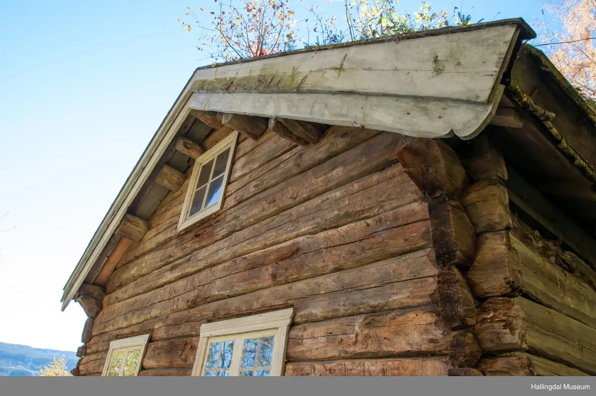 Stugu fra Settungsgard i Søre Vats på Ål Bygdamuseum, Leksvol