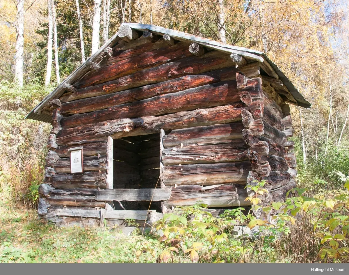 Løe fra Øyestølen på Veståsen Ål Bygdamuseum, Leksvol