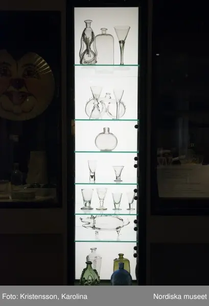 Traditioner, basutställning, detaljer och lite översikt över årets högtider; advent, lucia, jul, tjugonde dag Knut, Andersdagen, gårdstomte i stallet, folktro och midsommar bland annat.