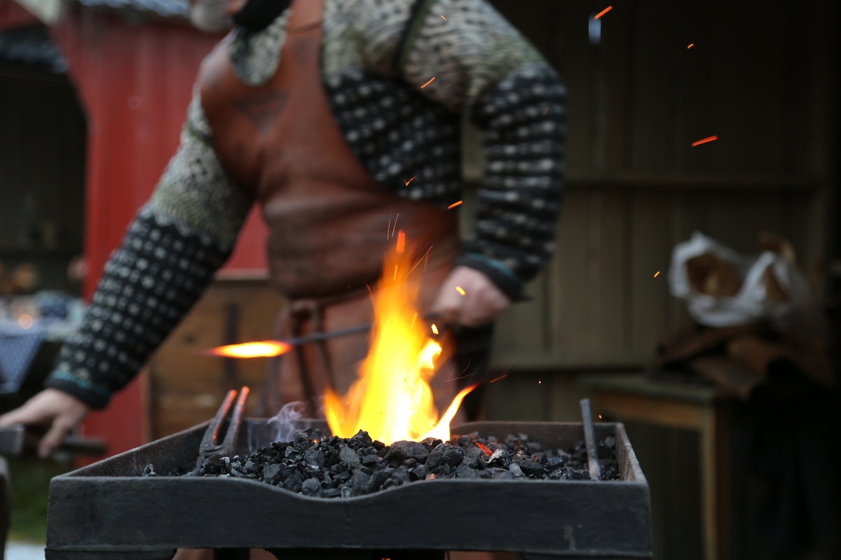 Julestue 2015,Glomdalsmuseet
.Smedarbeid,Perjos Lars