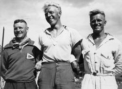 "Från vänster J. Granberg (C) B Stolt (D) och Ch. Edding (B)