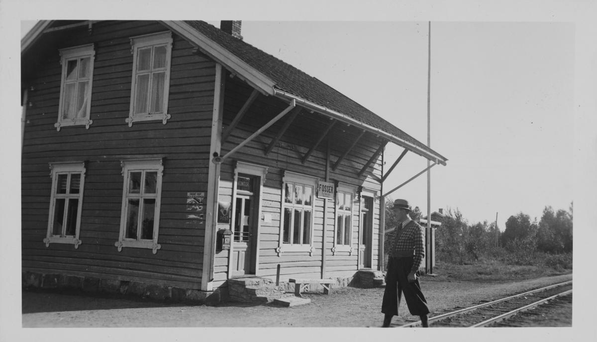 Fosser stasjon