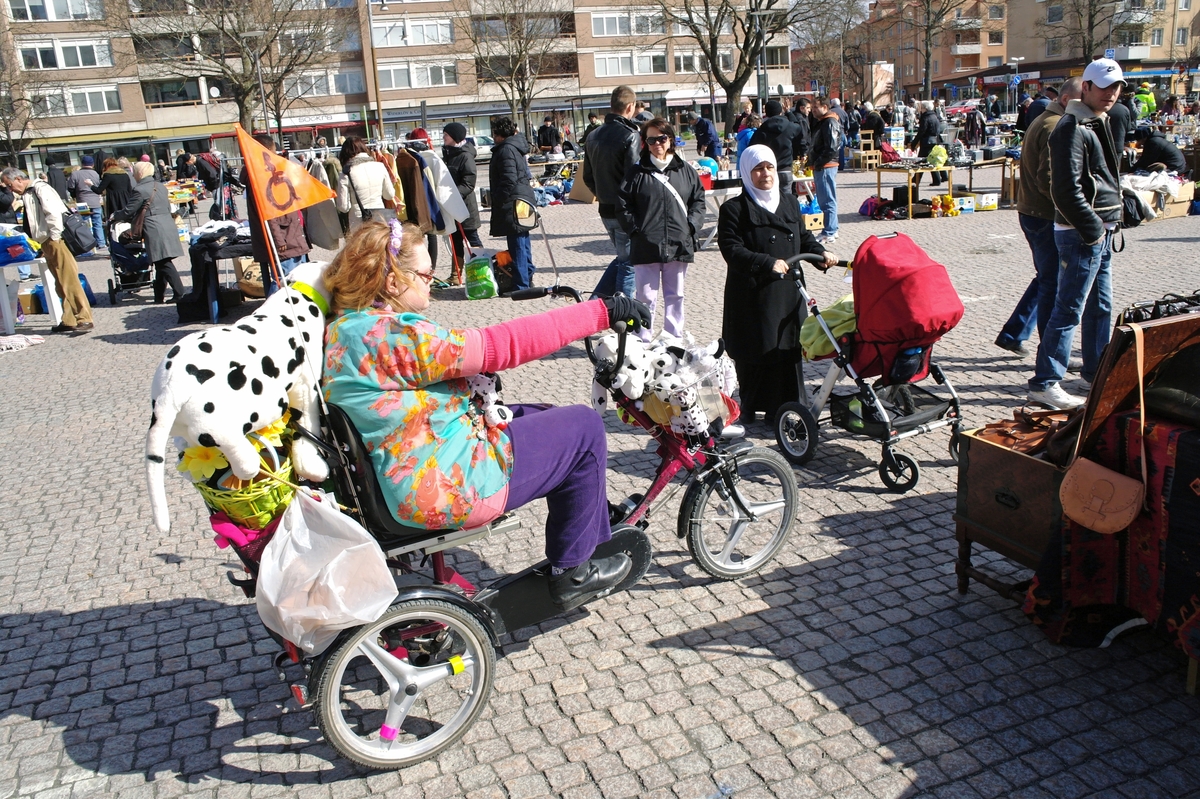 Loppmarknad på Vaksala torg, Uppsala 2011