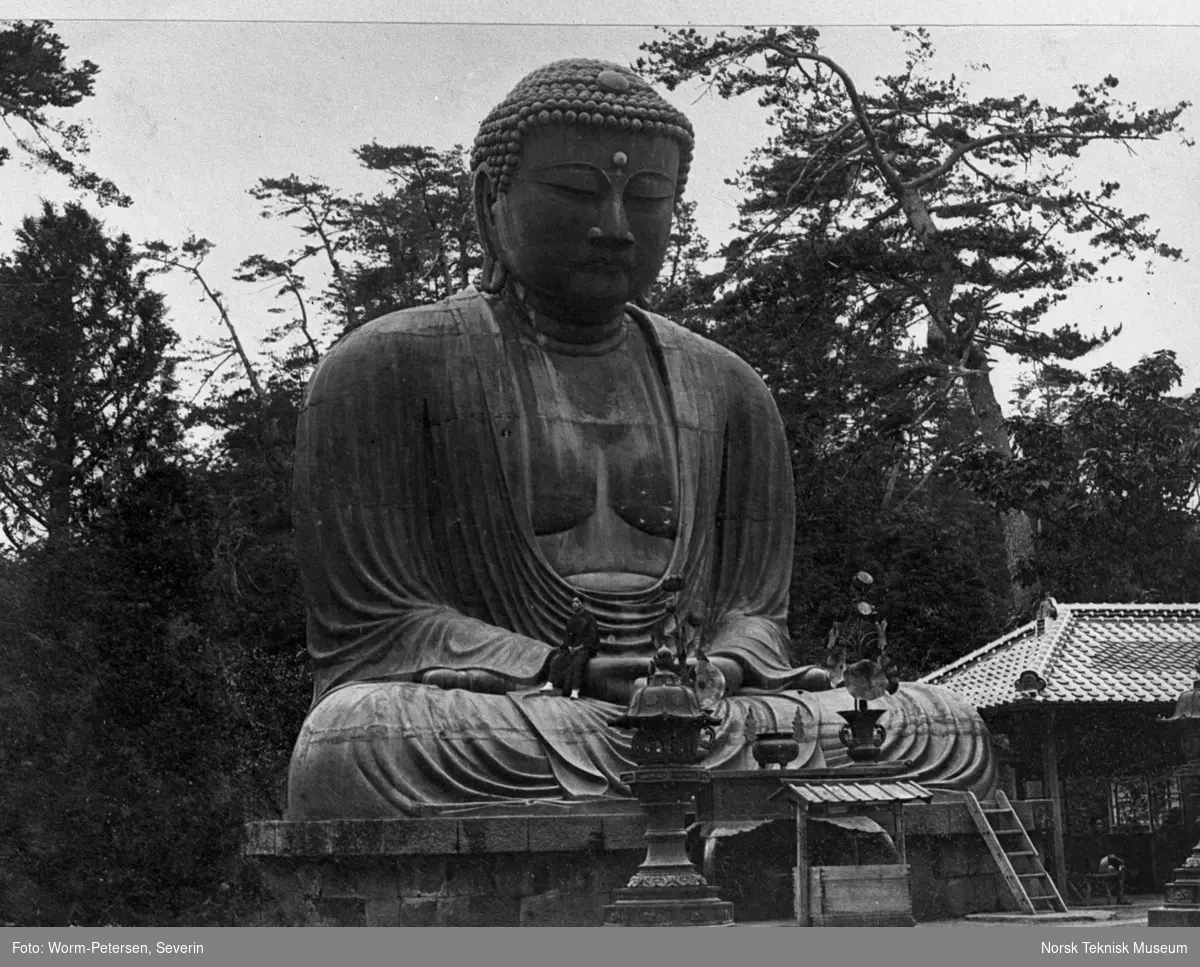 Buddhistisk bronsestatue